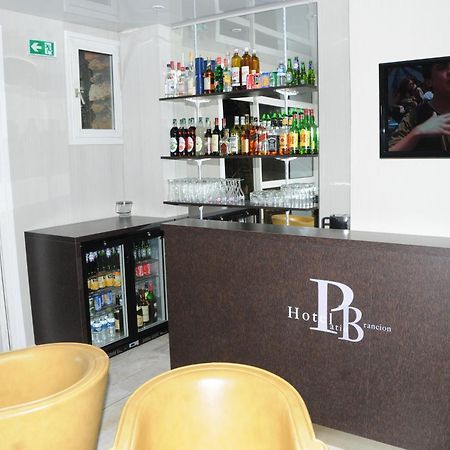 Hotel Patio Brancion Малакоф Екстериор снимка