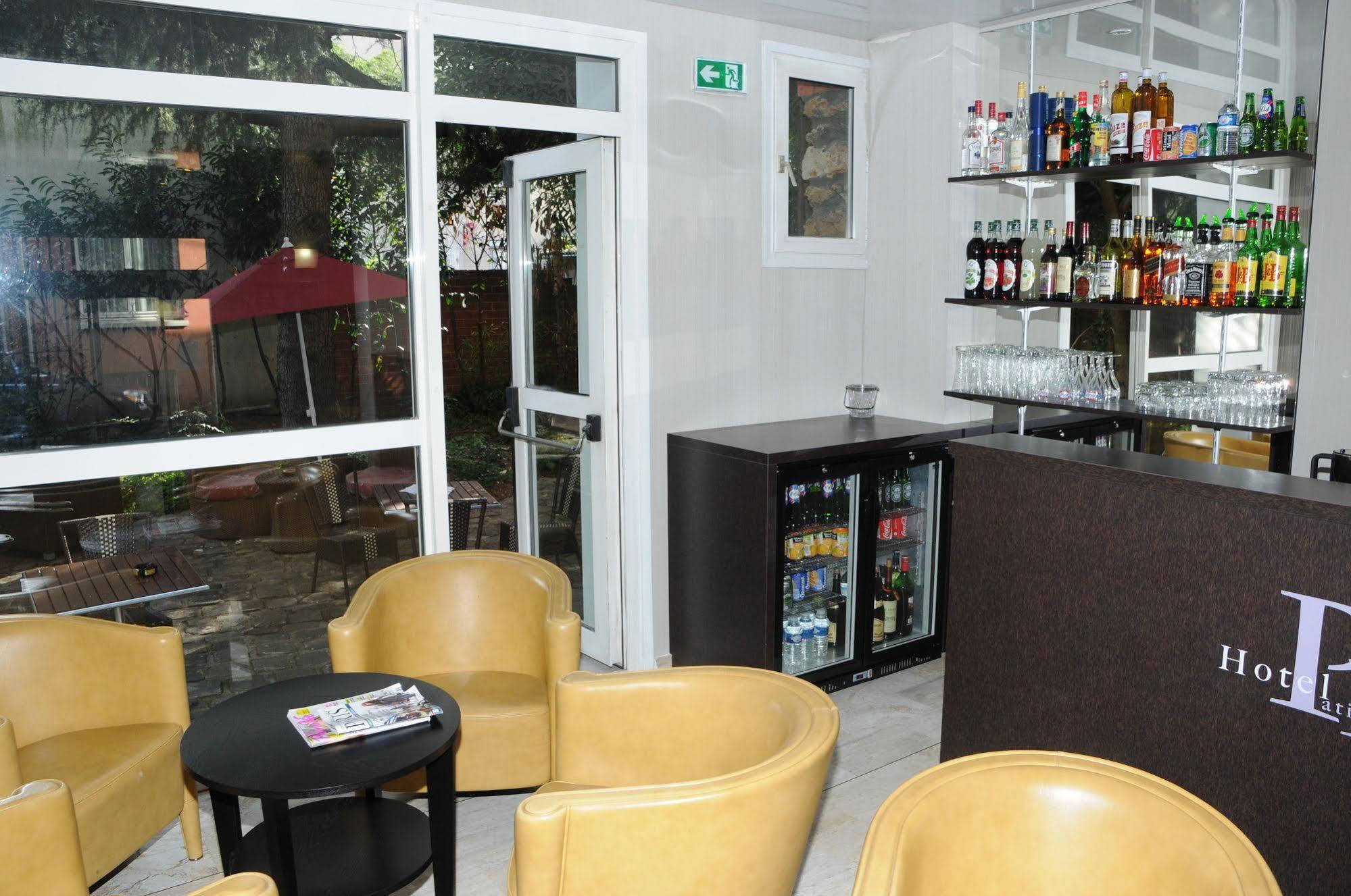 Hotel Patio Brancion Малакоф Екстериор снимка